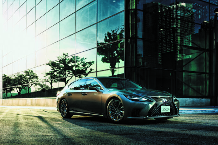 2021 Lexus LS500h Nishijin