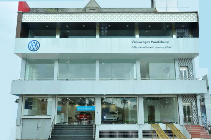 Volkswagen Puducherry (2)