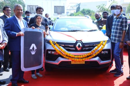 Renault Delivers 1000 Kigers