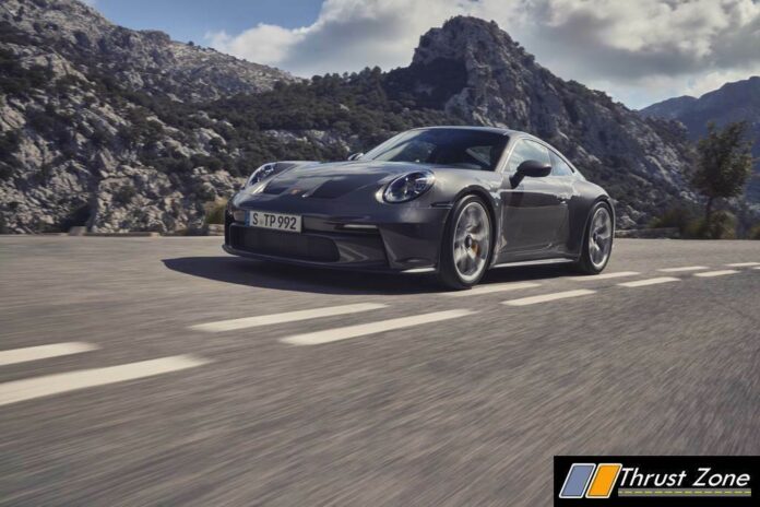 2021 Porsche 911 GT3 with Touring Package Revealed (1)