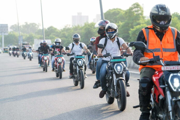 Revolt Motors_Community Ride (2)