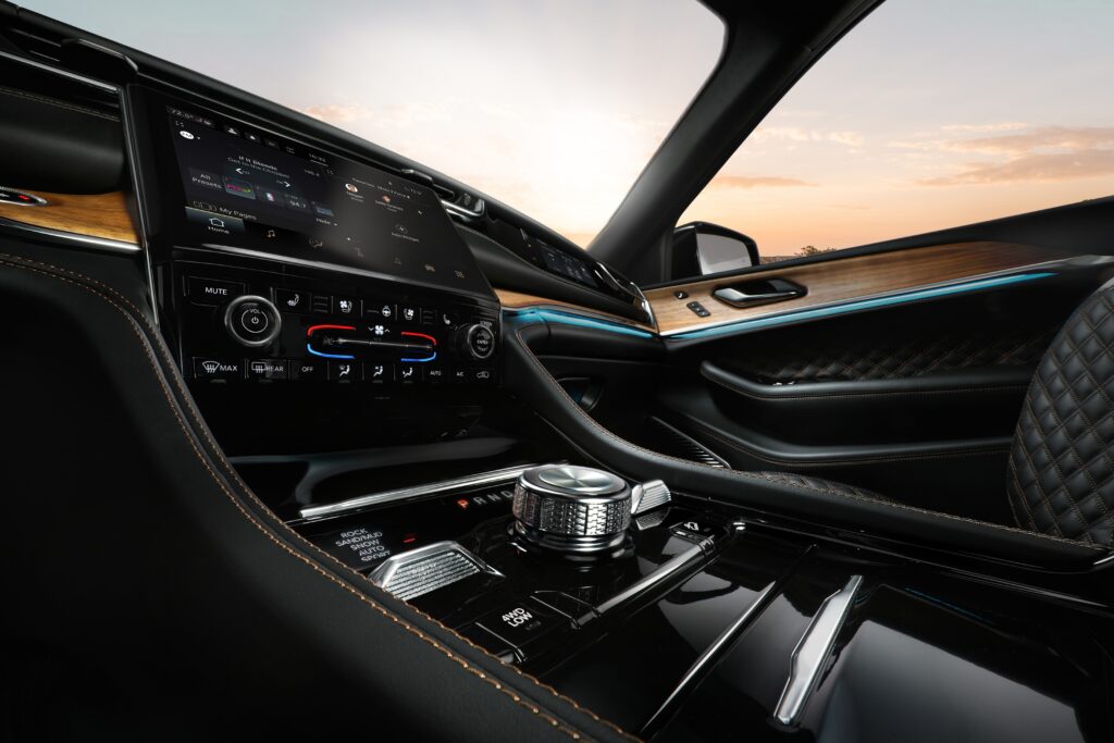 The all-new 2022 Jeep® Grand Cherokee Summit Reserve