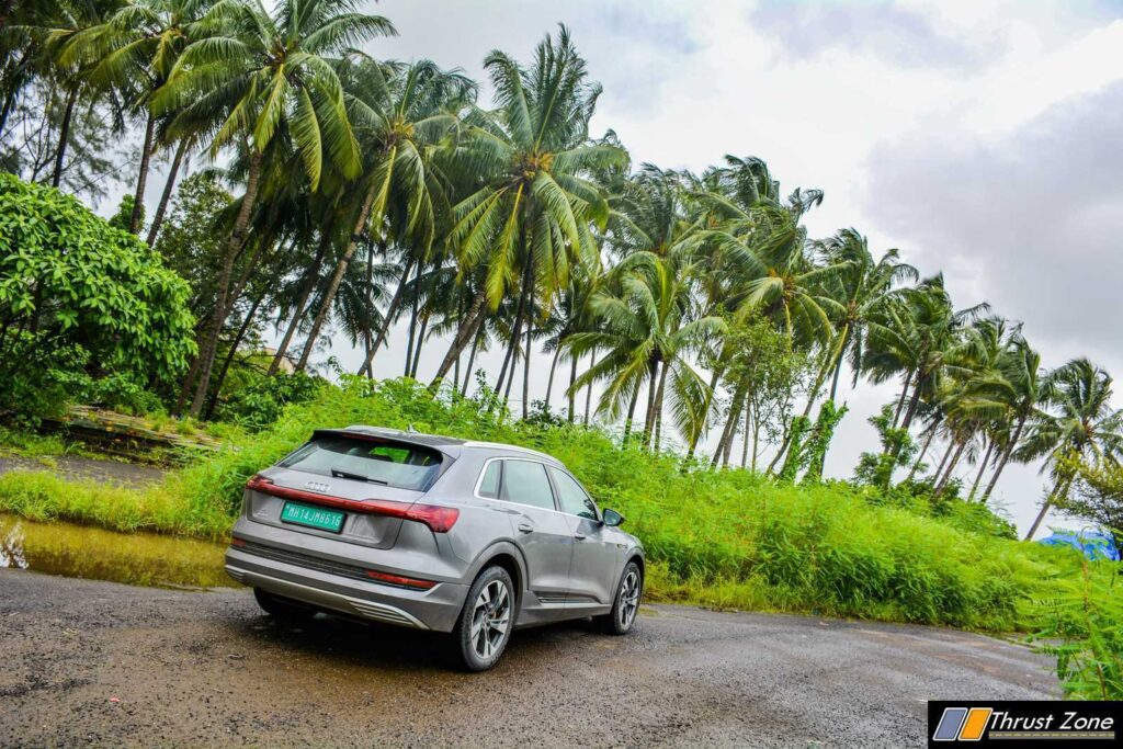 2021-audi-etron-india-review-21