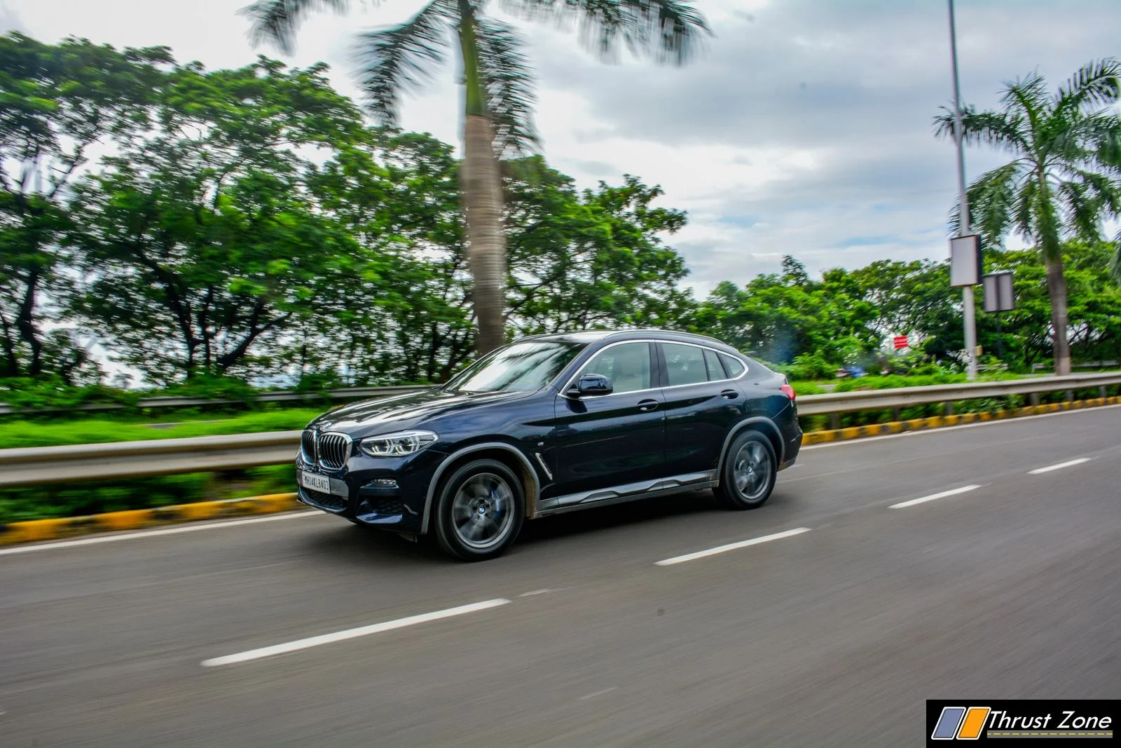 2021-BMW-X4-India-Review-Diesel-2