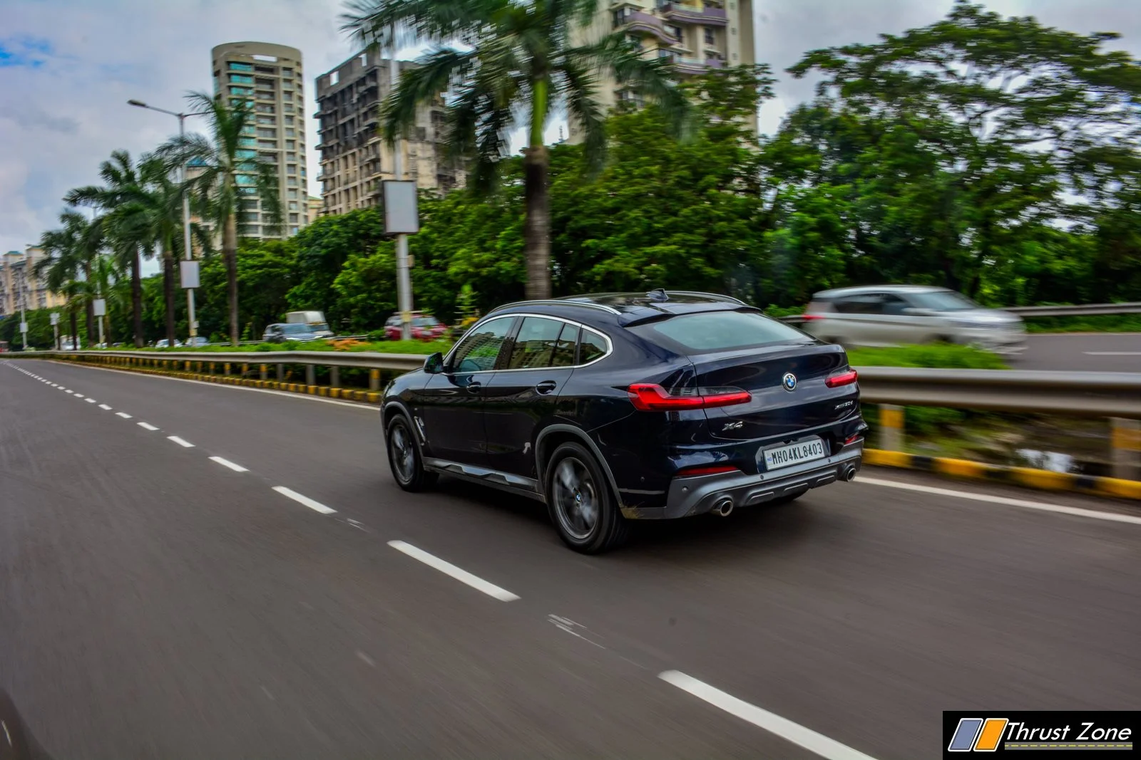 2021-BMW-X4-India-Review-Diesel-4