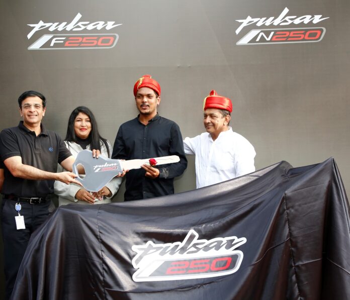 Deliveries Begin for Pulsar 250