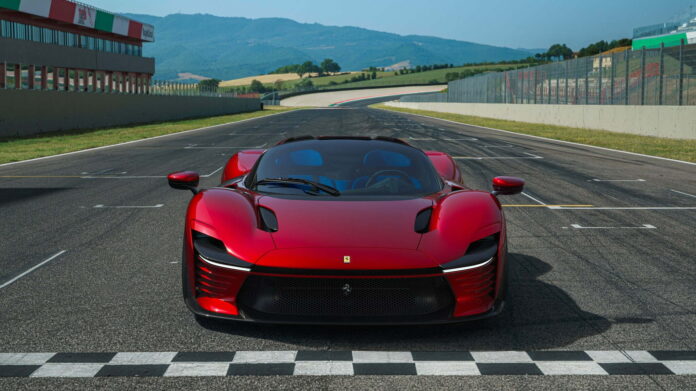 Ferrari Daytona SP3 Revealed (2)