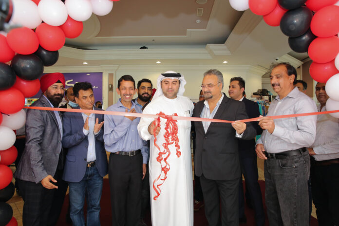 Hero MotoCorp Inaugurates Dealership in Dubai! (1)