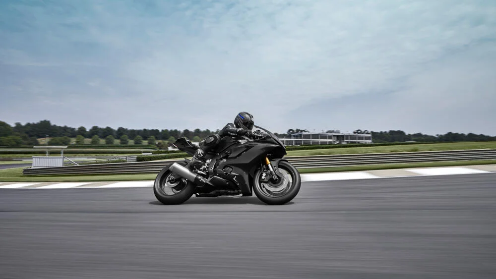 Yamaha R6 GYTR And R6 Race Revealed! (2)