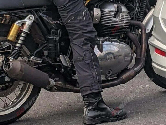 2022 Royal Enfield Interceptor 650 Spied Testing With A Single-Sided Exhaust (1)