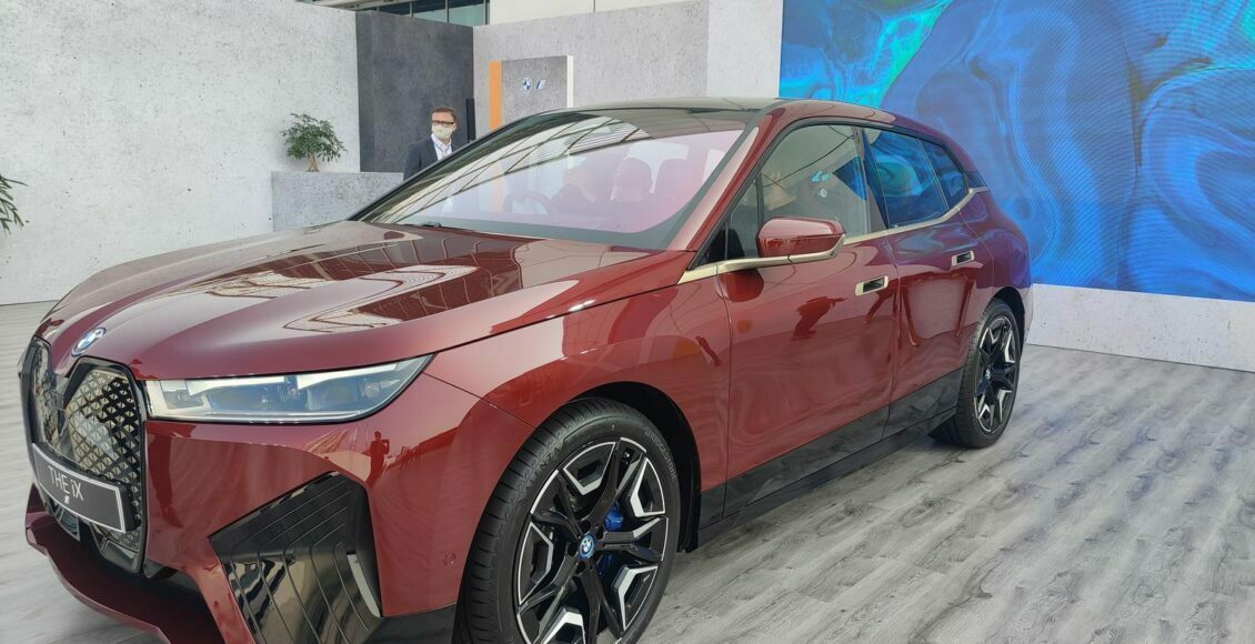All Electric BMW iX India Launch Price (21)