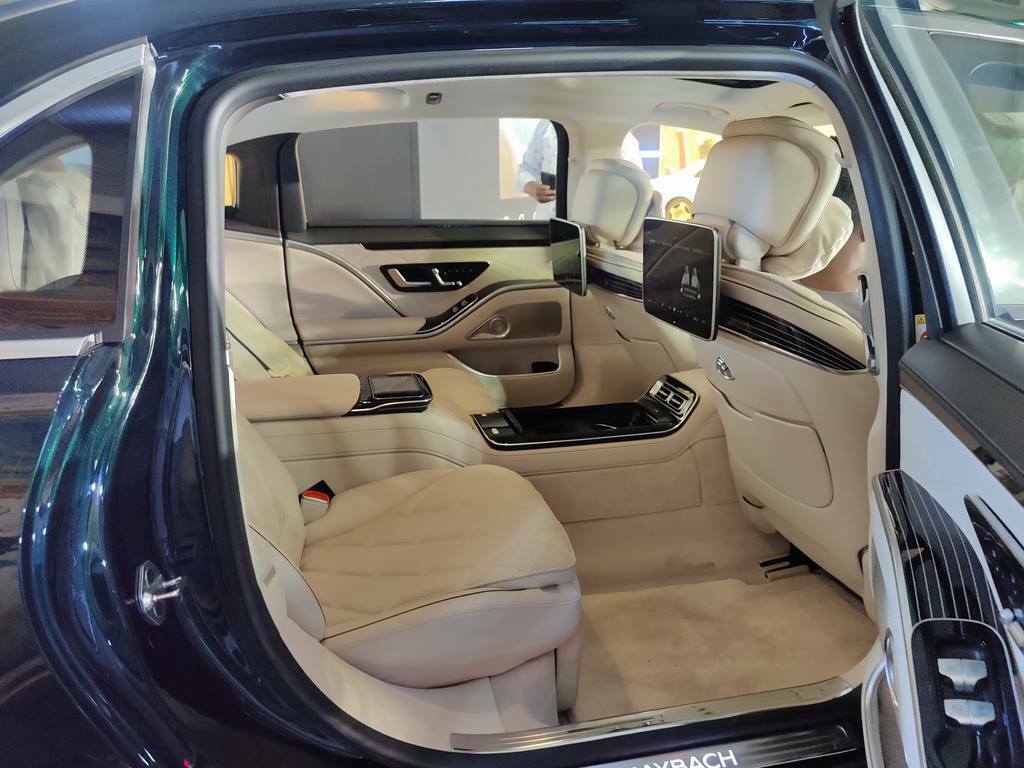 2022 Mercedes S-Class Maybach Launched In India - Two Variants (5)