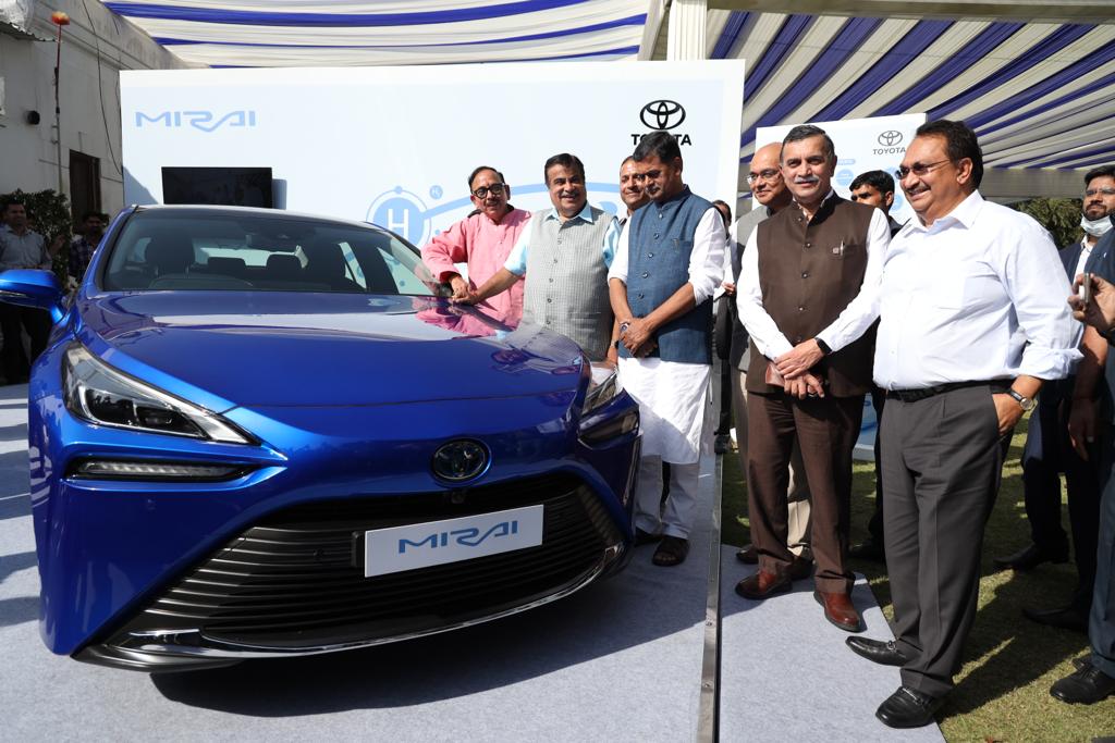 India Propagates Toyota Mirai Hyrdogen Car In Its Pilot Emission Study