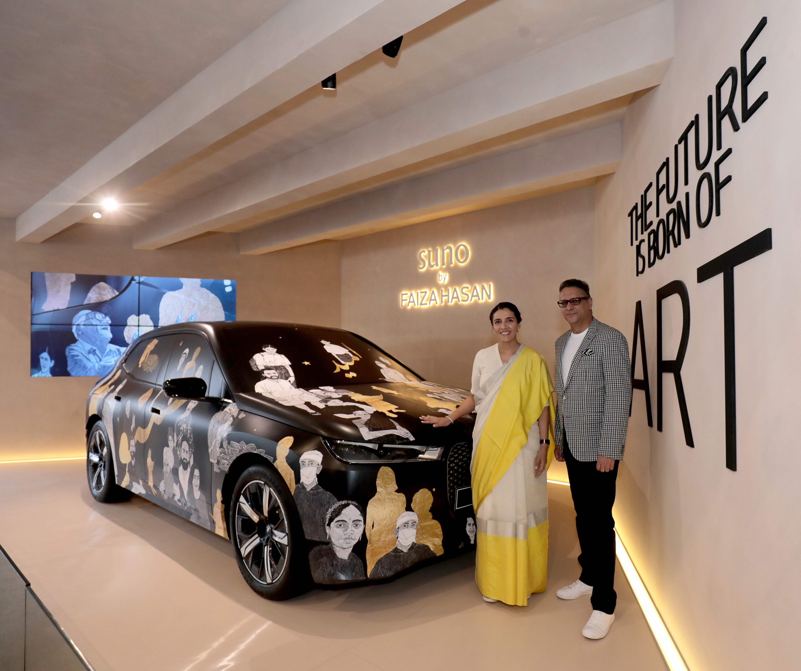 BMW Is Back At The India Art Fair - BMW iX and BMW i4 Showcased! (1)