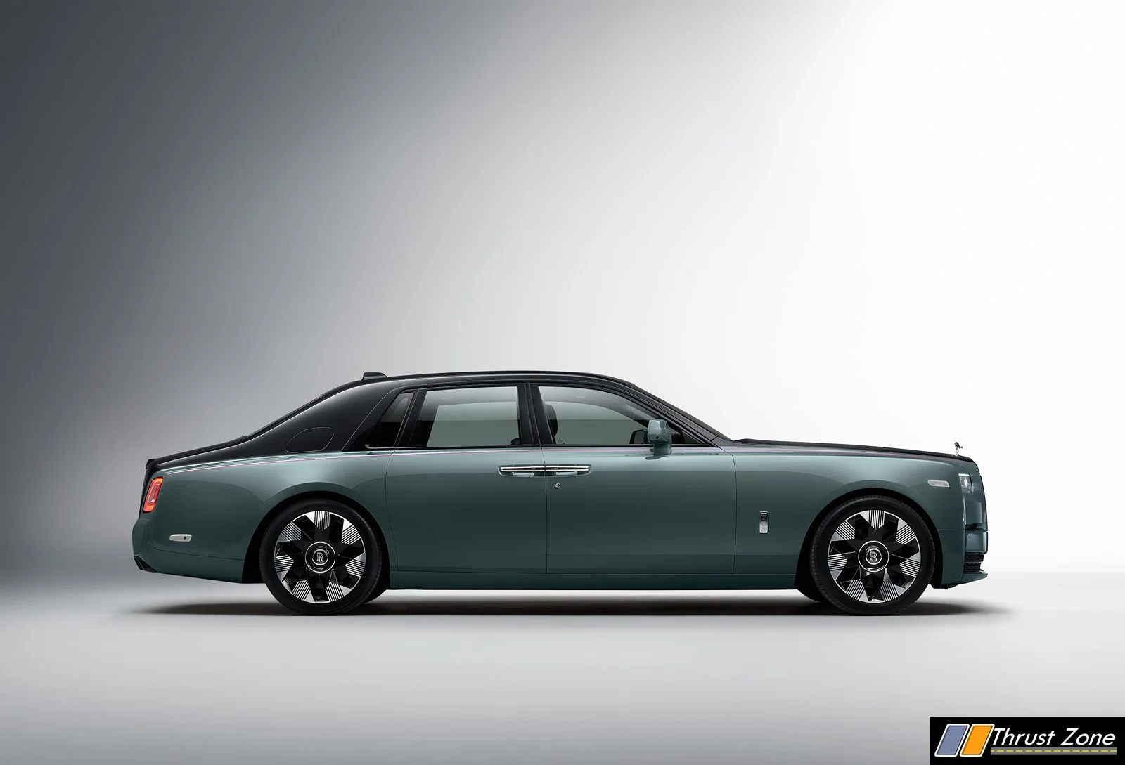 Bespoke Rolls-Royce Phantom Platino Has Seats Made From Bamboo