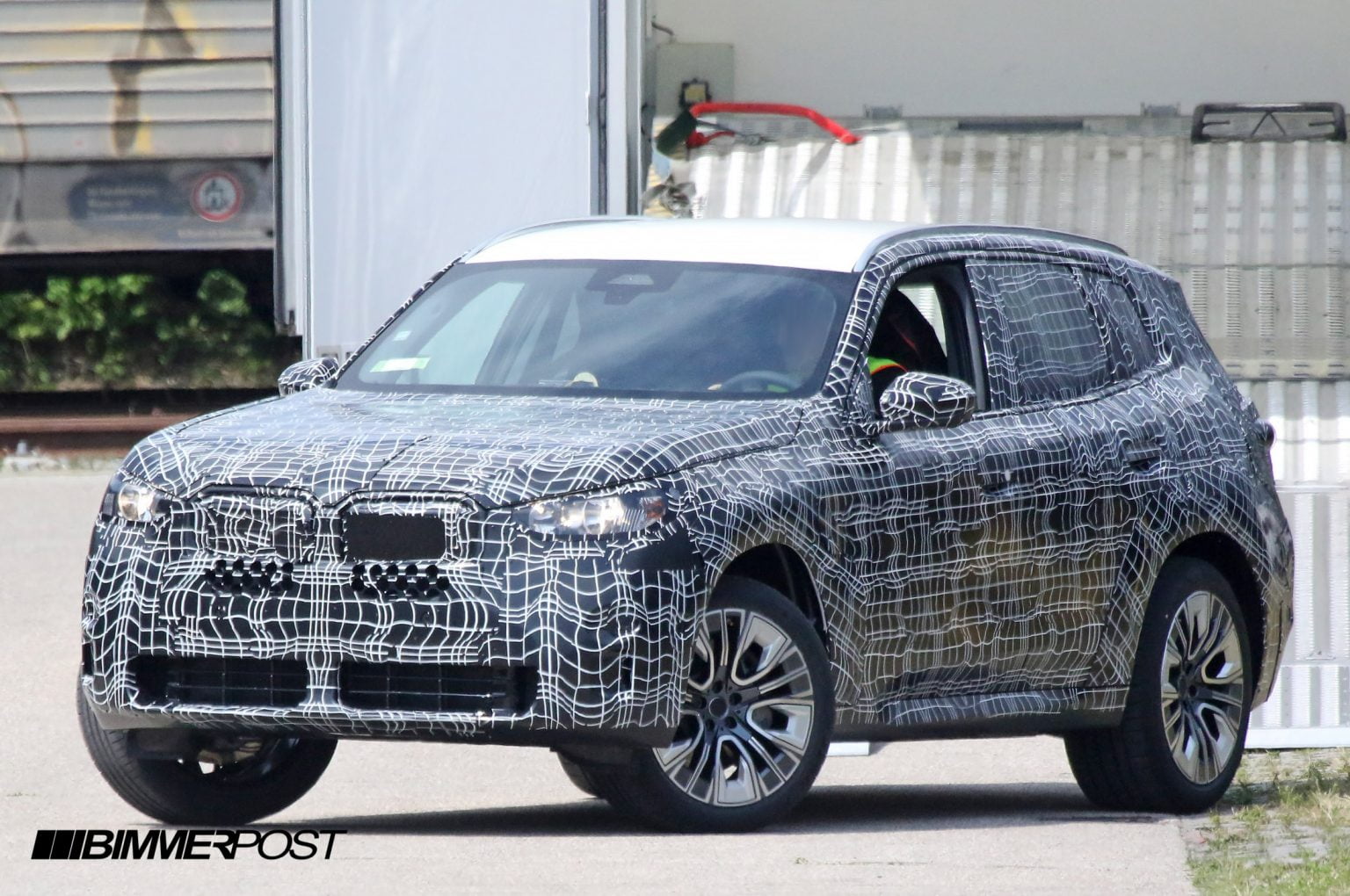 All NEw 2025 BMW X3 Spied Testing - 2022 X1 Hints In Design (1)