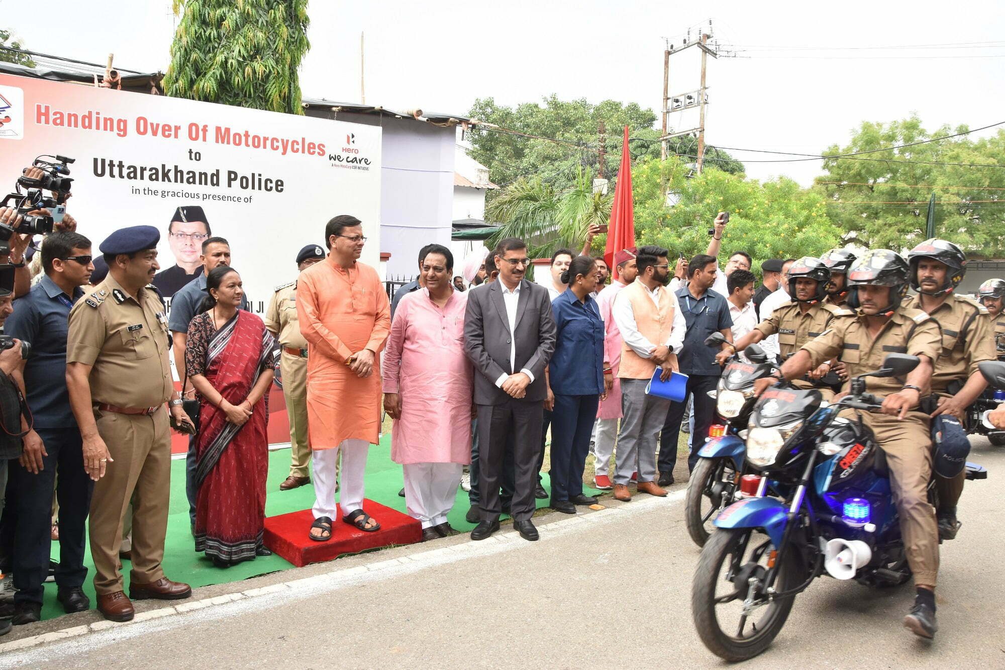 150 Hero Motorcycles Given To Uttarakhand Police Department