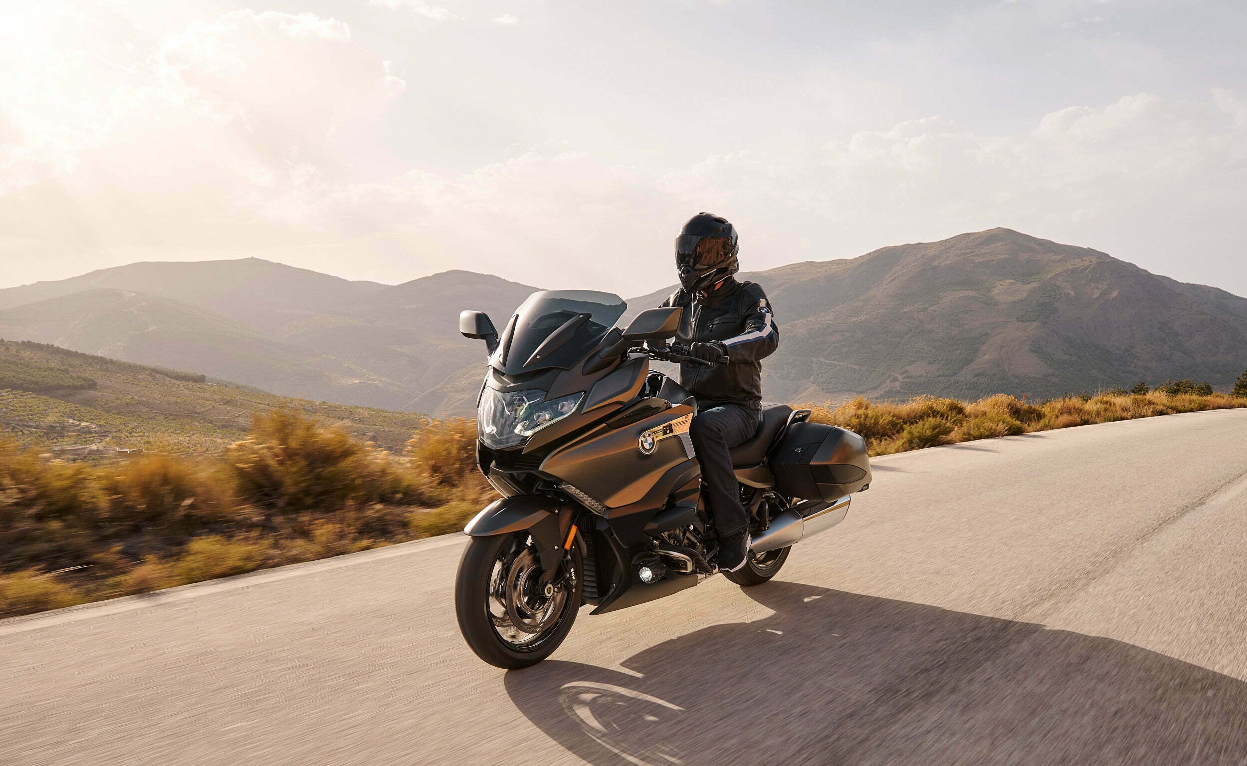2022 BMW K1600B