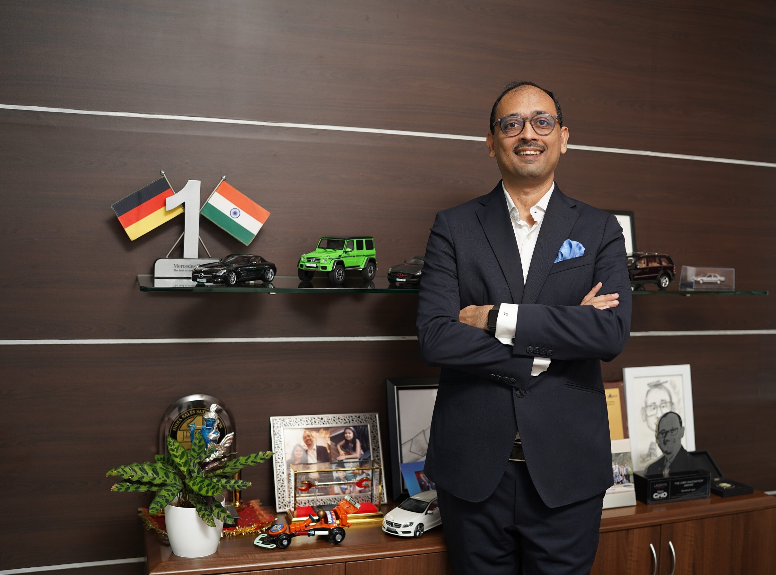 First Ever Indian MD Appointed For Mercedes Benz India - Santosh Iyer To Head From 2023 (2)
