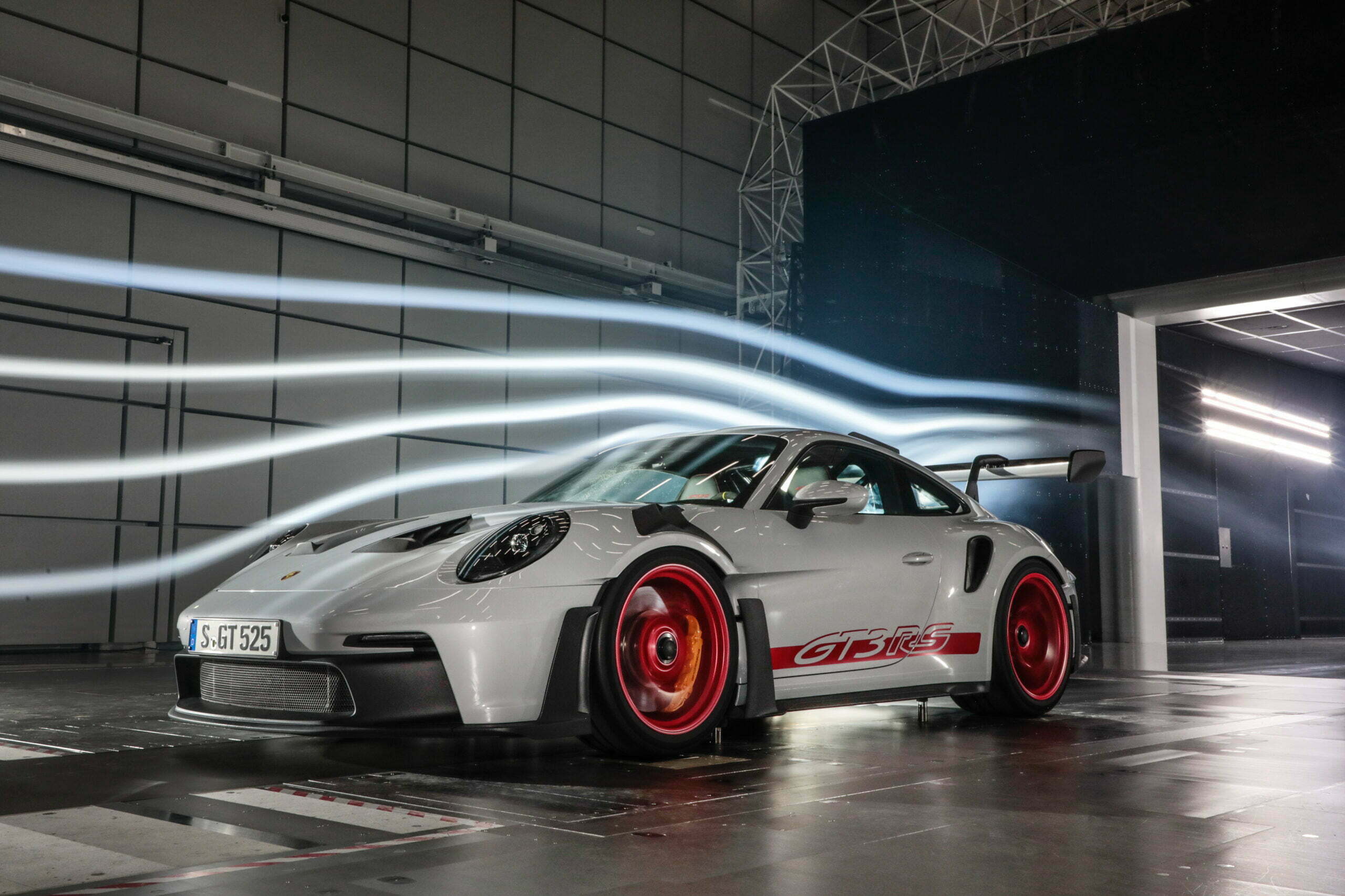 New 2022 Porsche 911 GT3 RS Revealed (2)