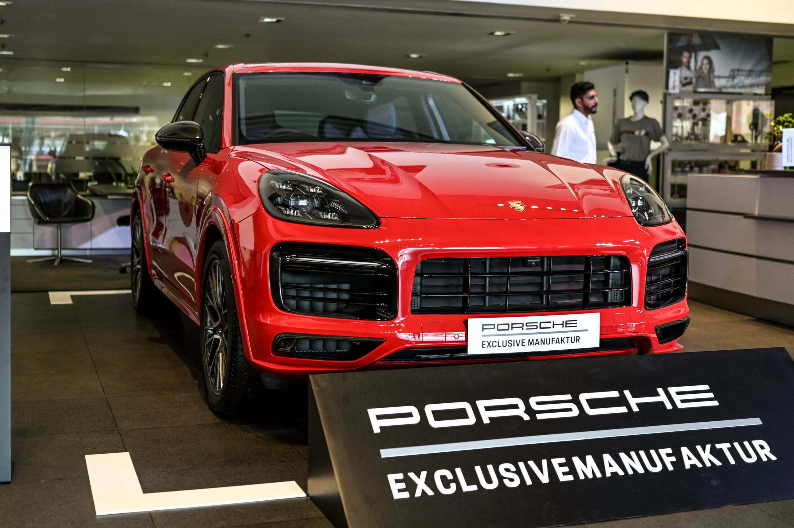 Porsche India Exclusive Manufaktur Showcases Various Package Options