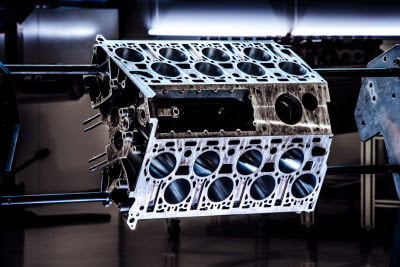 Say Good Bye To The 16 cylinders And 8 liters Of Displacement Bugatti Engine (1)