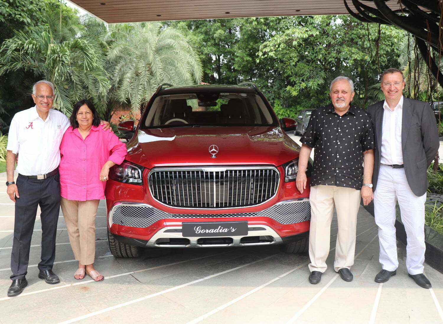 Specially Curated Mercedes-Benz GLS Maybach Celebrates A Unique Friendship (1)