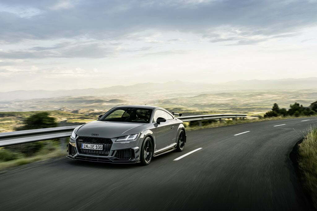 2023-Audi-TT-RS-Coupe-Iconic-Edition-1-Revealed-2.jpg