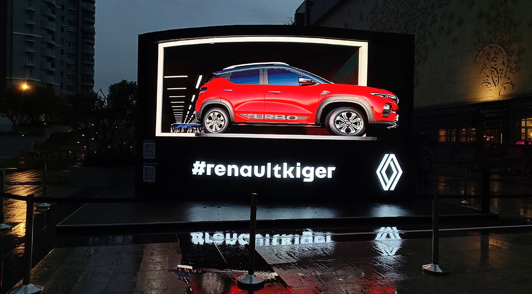 Renault has launched its first one of a kind 3D Anamorphic Outdoor Activation