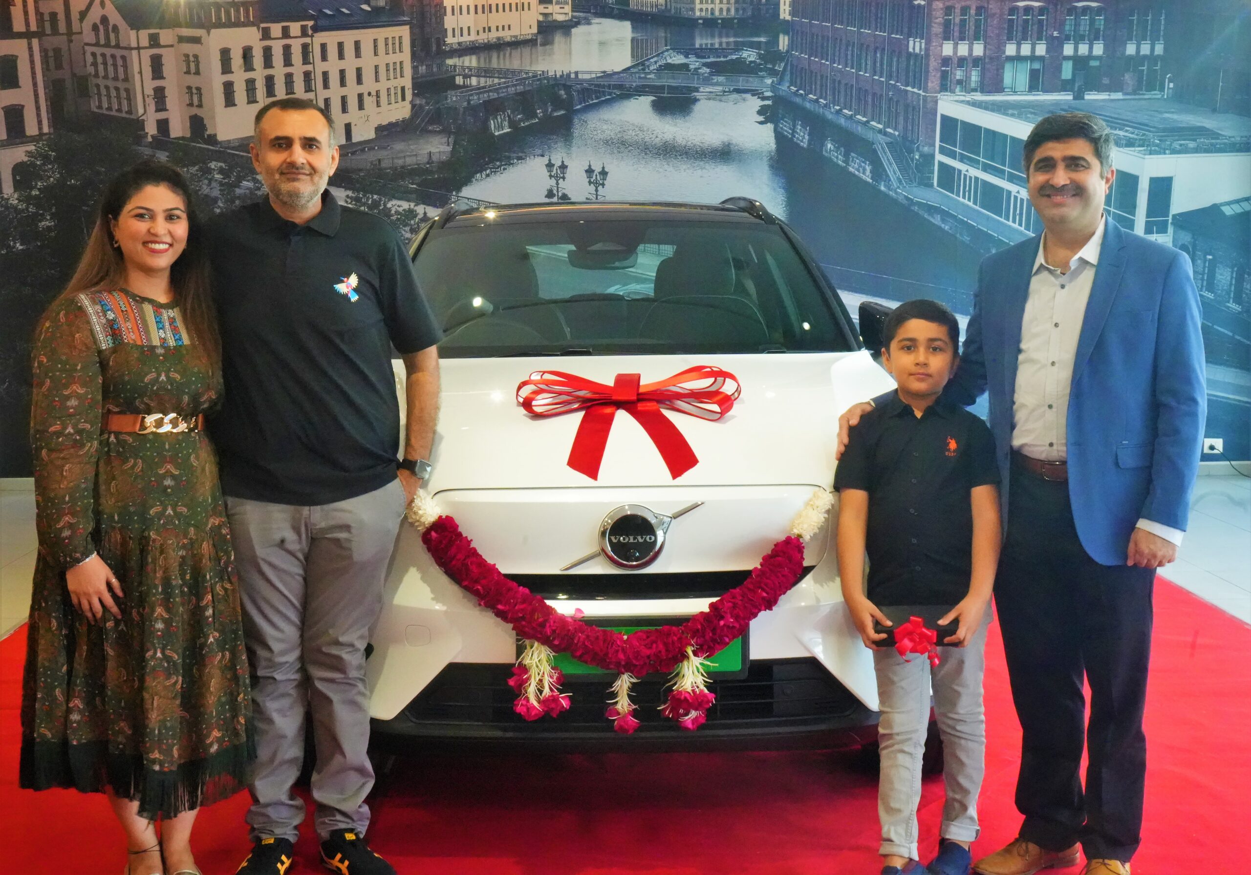 First Electric Volvo XC40 Recharge Gets Delivered in Gujarat