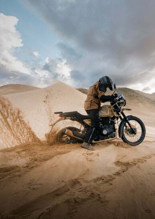 Three New Colors For Royal Enfield Himalayan Launched (1)
