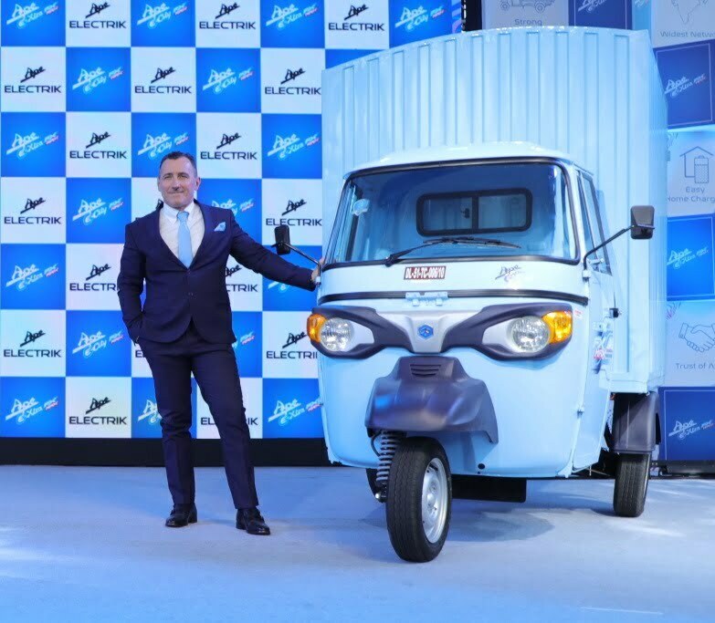 Piaggio India DeliversPiaggio India Delivers 10,000 Units Of E-CV In 202210,000 Units Of E-CV In 2022 (1)