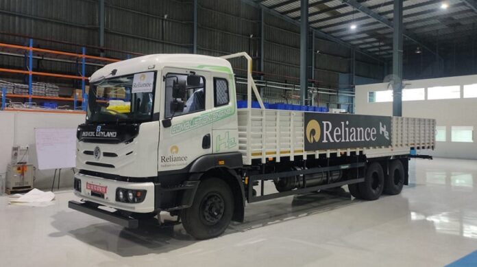 Reliance Industries & Ashok Leyland Revealed India's First Hydrogen Truck!