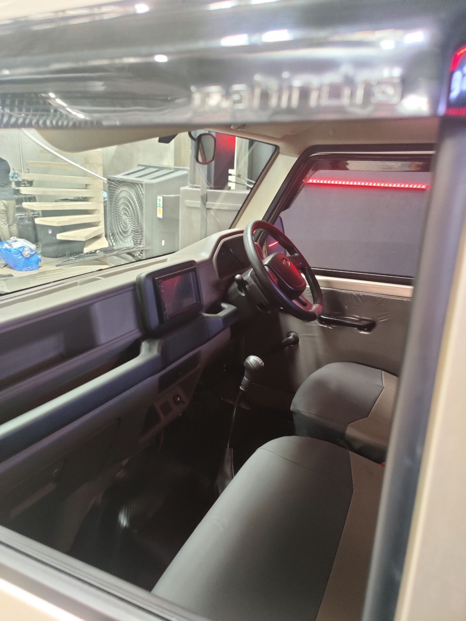 Mahindra Maxx Car Interior Mahindra Maxx Car Interior