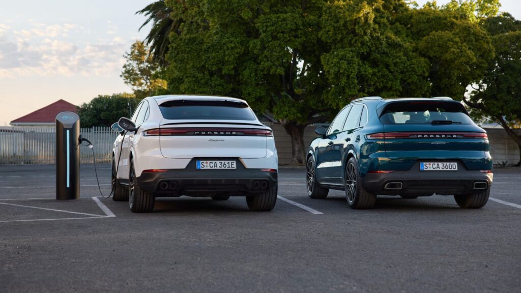 2023 New Porsche Cayenne Facelift India launch price specs (3)