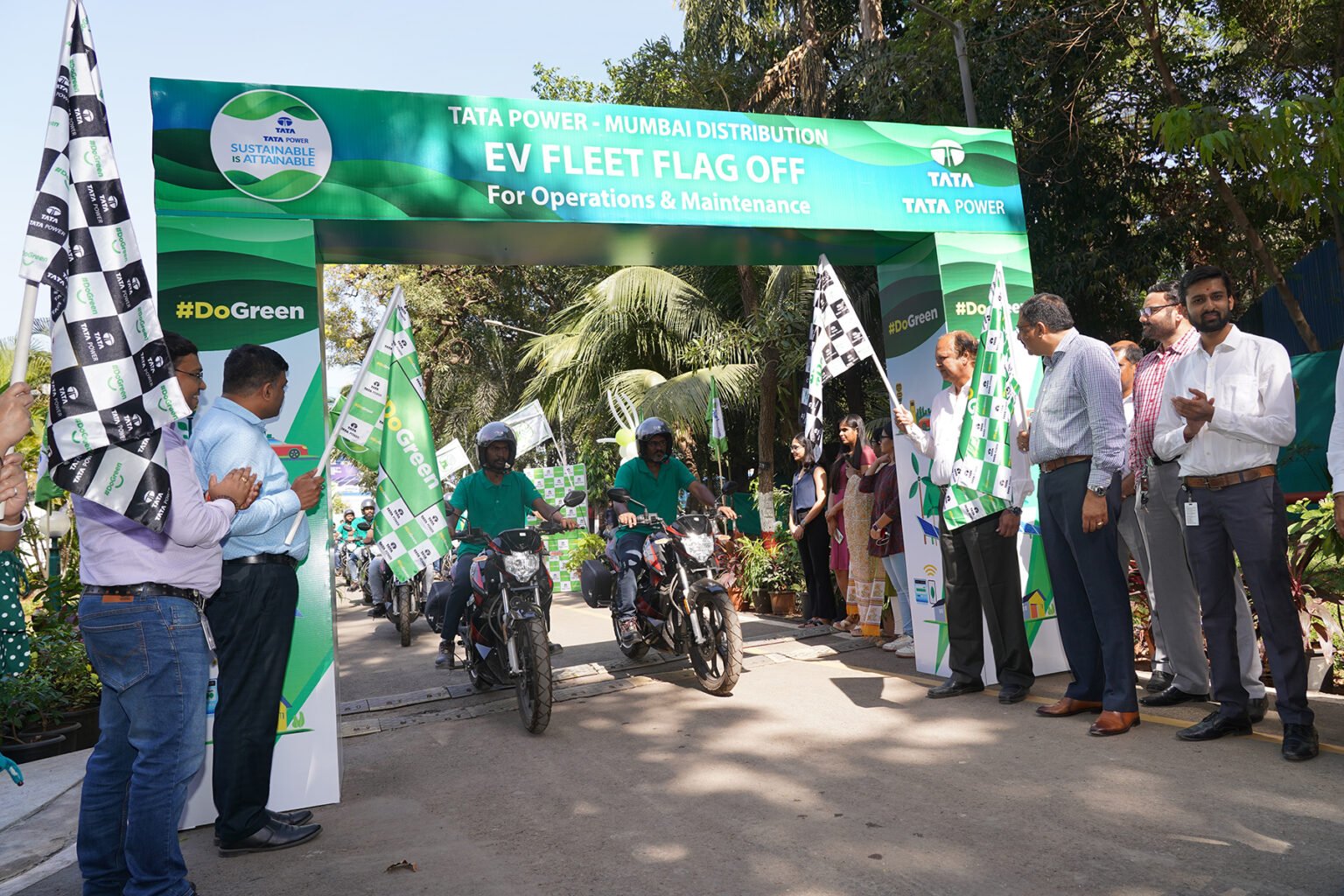Tata Support Tata Power Electrifies Its Support Fleet With EV Vehicles