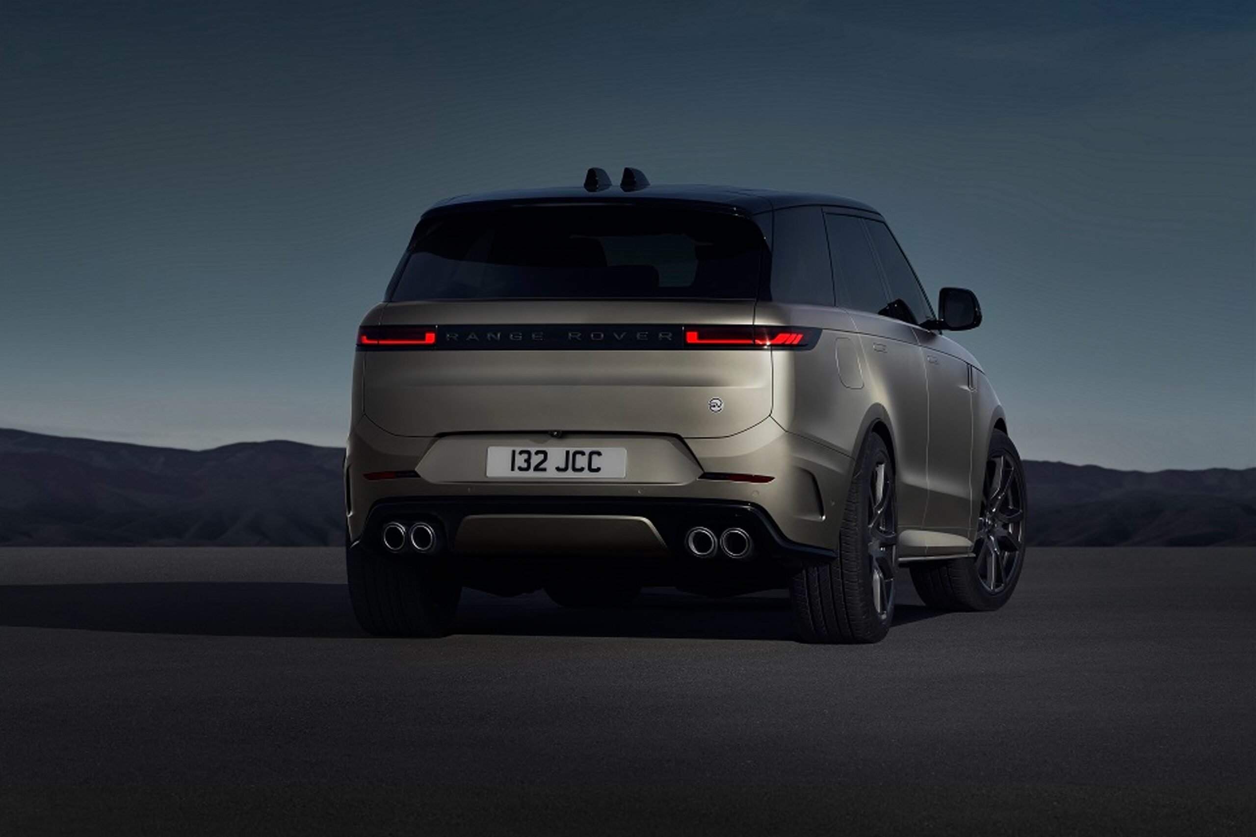 2023 New Range Rover Sport SV India launch price specs