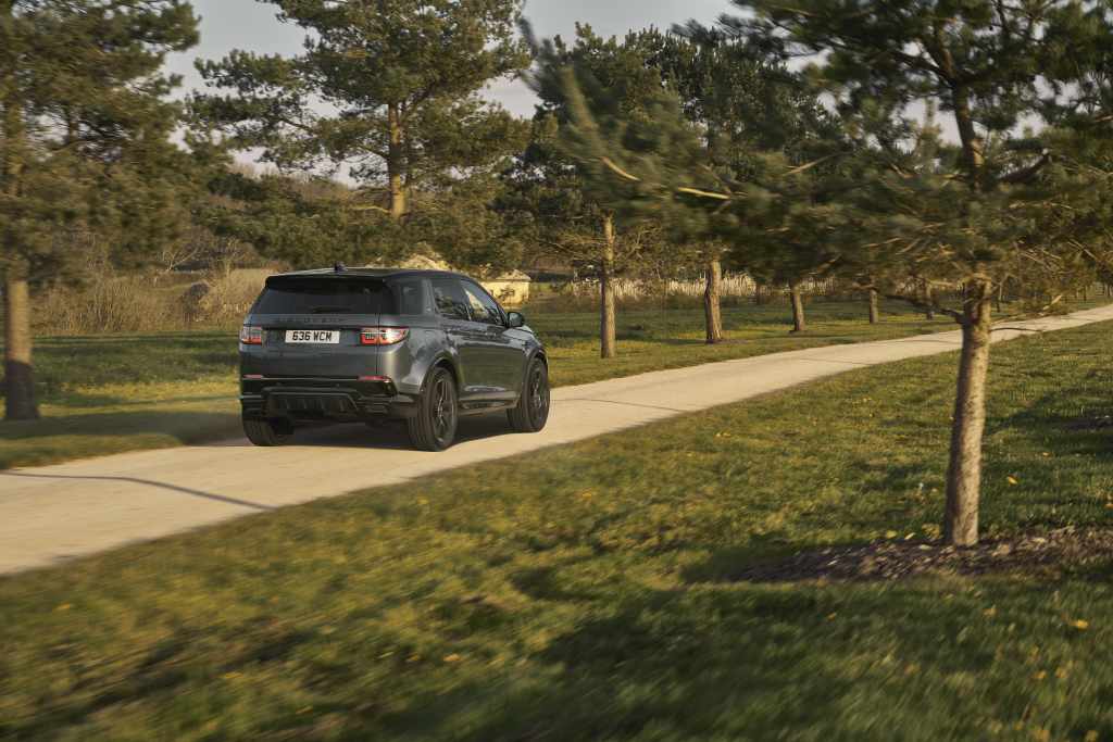 2024 Land Rover Discovery Sport India launch price (1)
