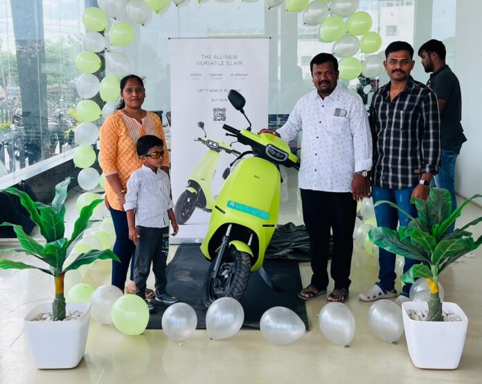 Ola Electric Starts Deliveries Of The S1 Air - 50,000 Bookings