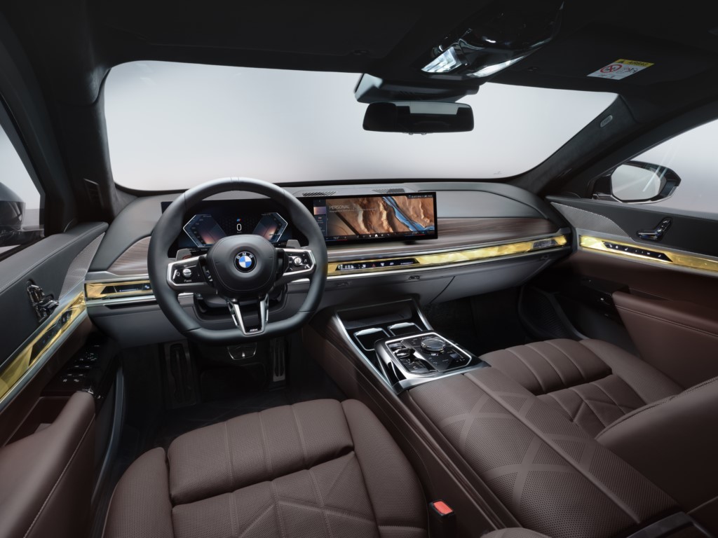 Stealthy BMW 7 And i7 Protection Revealed With VR9 Specification (3)