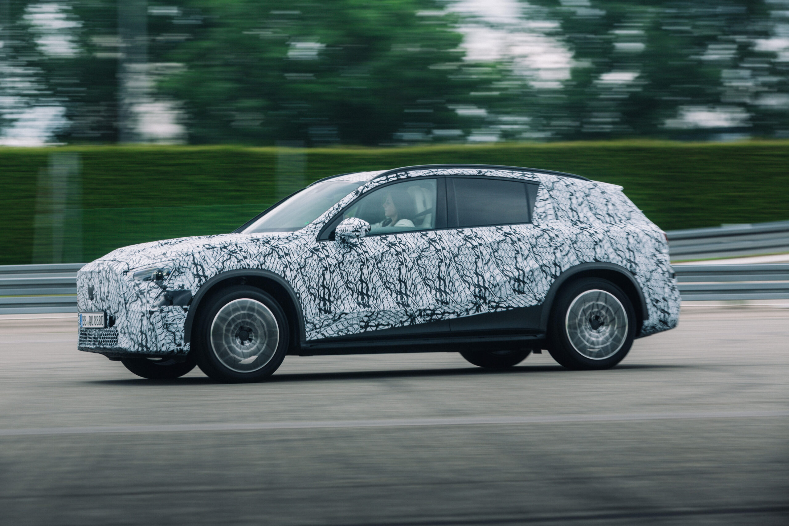 Mercedes E-GLC SUV