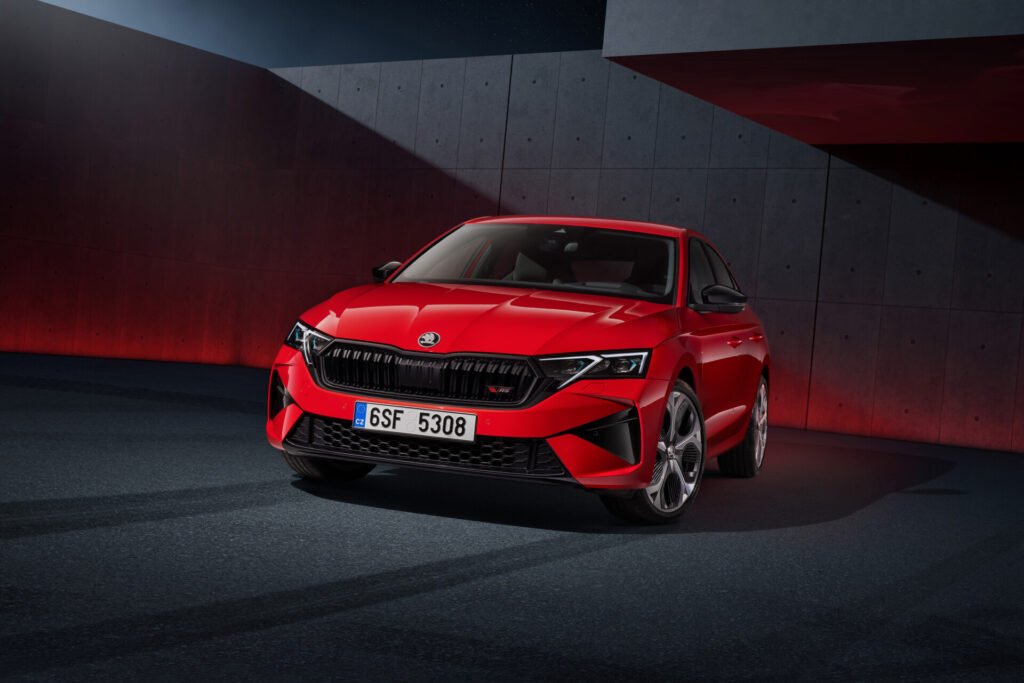 2024 Skoda Octavia VRS Facelift Confirmed For 2025 (1)
