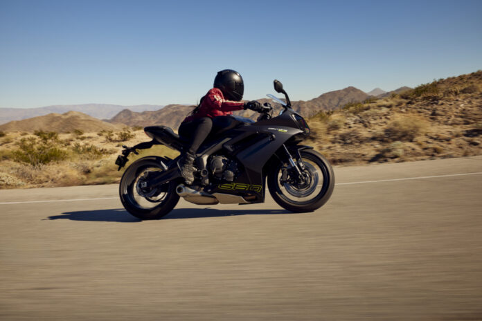 Triumph Daytona 660 Revealed - Higher Rev Limit! (4)