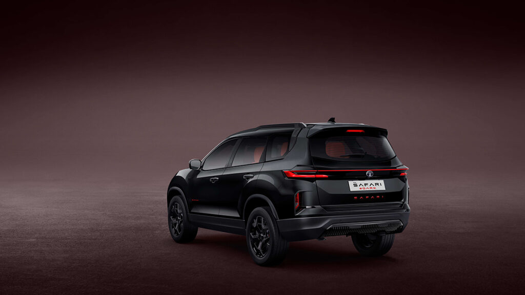 Tata-Safari-Red-Dark-Rear-3-4th-Angle