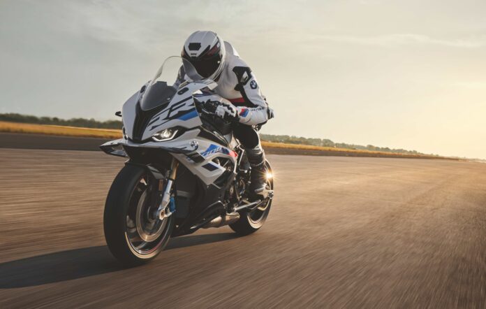 02 BMW Motorrad Track Training Program