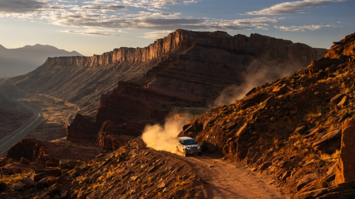 JLR Defender OCTA High Performance Extreme Off-Roader Incoming!