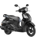 2024-yamaha-Metallic Black