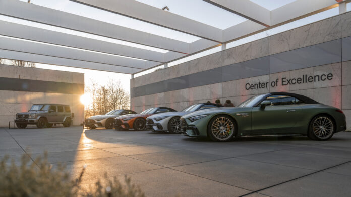 Mercedes-MANUFAKTUR-Expands-Even-Further-And-Wider-4-scaled.jpg