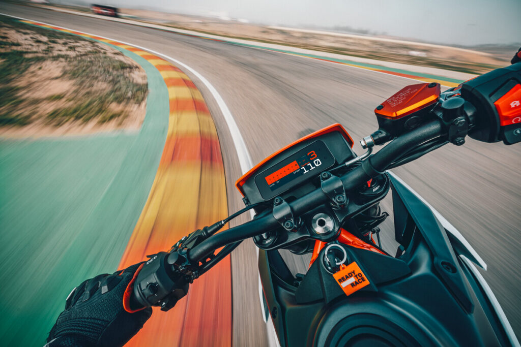 2025 KTM 125 and 390 SMC R-3