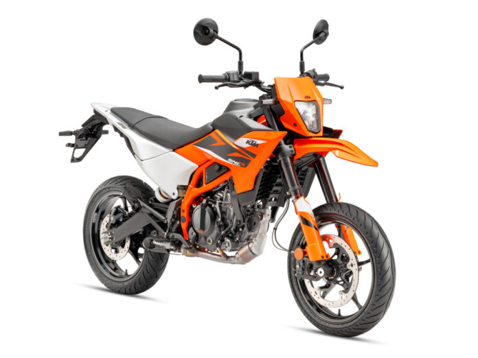 2025 KTM 125 and 390 SMC R-7